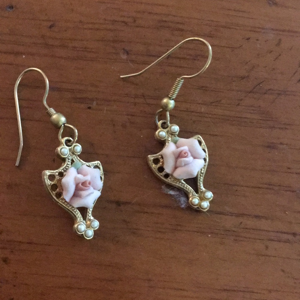 1928 rose and gold earrings
